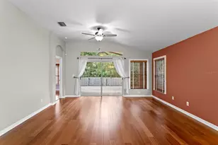 10238 Woodford Bridge St, Tampa, FL 33626 - Photo 7