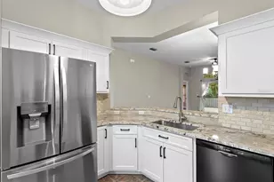 10238 Woodford Bridge St, Tampa, FL 33626 - Photo 21