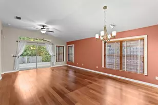 10238 Woodford Bridge St, Tampa, FL 33626 - Photo 9