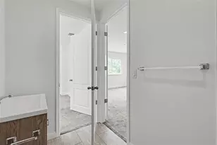 1018 7th Ave S, Saint Petersburg, FL 33705 - Photo 23