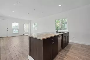 1018 7th Ave S, Saint Petersburg, FL 33705 - Photo 13