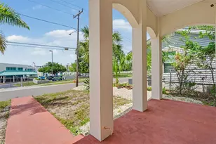 1018 7th Ave S, Saint Petersburg, FL 33705 - Photo 5