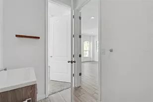 1018 7th Ave S, Saint Petersburg, FL 33705 - Photo 19