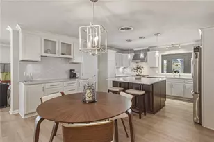 6717 Cardinal Dr S, Saint Petersburg, FL 33707 - Photo 21