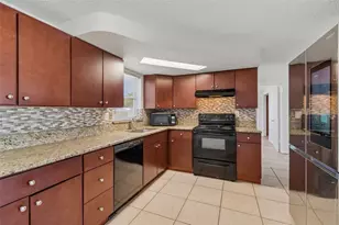 3521 Oakhurst Dr, Holiday, FL 34691 - Photo 17