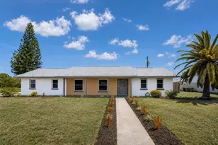 3810 18th Ave W, Bradenton, FL 34205 - Photo 1