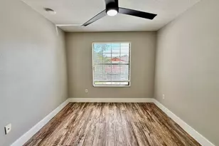 2409 Hibiscus Bay Ln, Brandon, FL 33511 - Photo 25