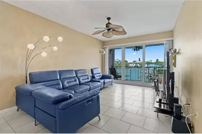 3805 Gulf Boulevard #203, Saint Pete Beach, FL 33706 - Photo 9