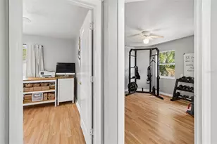 1011 14th St N, Saint Petersburg, FL 33705 - Photo 31