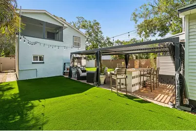 1011 14th Street N, Saint Petersburg, FL 33705 - Photo 23