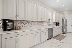 4727 Freccia Loop, Wesley Chapel, FL 33543 - Photo 15