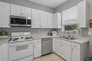 34842 Teeview Ln, Zephyrhills, FL 33541 - Photo 13
