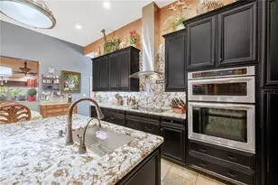 1128 Lumsden Trace Cir, Valrico, FL 33594 - Photo 19
