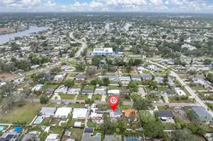 4201 Des Moines St NE, Saint Petersburg, FL 33703 - Photo 29