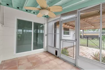 4201 Des Moines Street NE, Saint Petersburg, FL 33703 - Photo 17