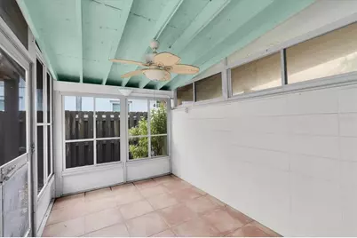 4201 Des Moines Street NE, Saint Petersburg, FL 33703 - Photo 17