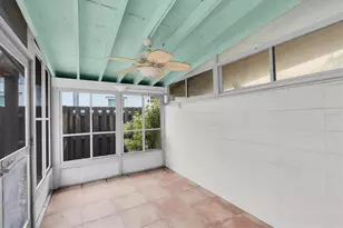 4201 Des Moines St NE, Saint Petersburg, FL 33703 - Photo 17