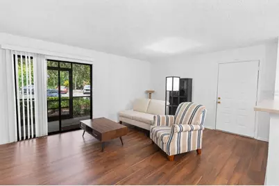 6018 Laktree Lane #E, Temple Terrace, FL 33617 - Photo 3
