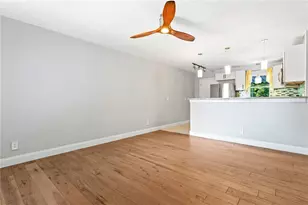 1230 70th St N, Saint Petersburg, FL 33710 - Photo 9