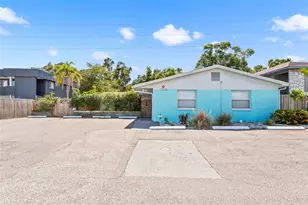 1230 70th St N, Saint Petersburg, FL 33710 - Photo 1