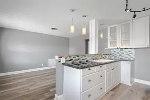 1230 70th St N, Saint Petersburg, FL 33710 - Photo 31