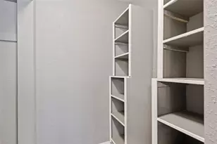 1230 70th St N, Saint Petersburg, FL 33710 - Photo 37