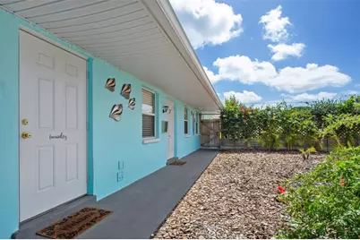 1230 70th Street N, Saint Petersburg, FL 33710 - Photo 5