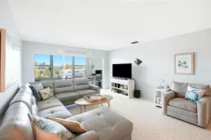 6201 2nd St E, Saint Pete Beach, FL 33706 - Photo 9