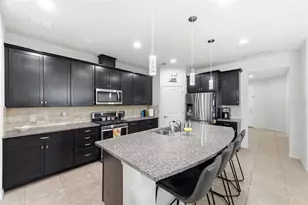 14130 Barrington Stowers Dr, Lithia, FL 33547 - Photo 11