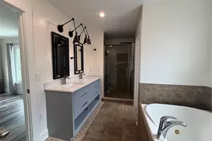 1204 E Ellicott St, Tampa, FL 33603 - Photo 13