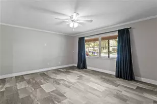 6928 Greenhill Pl, Tampa, FL 33617 - Photo 5