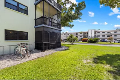 5973 Terrace Park Drive N #101, Saint Petersburg, FL 33709 - Photo 29