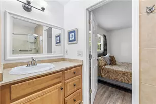 5973 Terrace Park Dr N, Saint Petersburg, FL 33709 - Photo 21