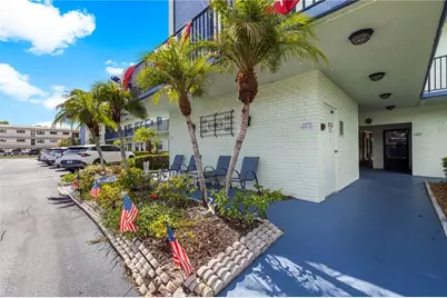 5973 Terrace Park Drive N #101, Saint Petersburg, FL 33709 - Photo 5