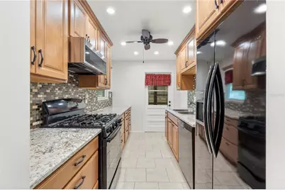 5973 Terrace Park Drive N #101, Saint Petersburg, FL 33709 - Photo 11