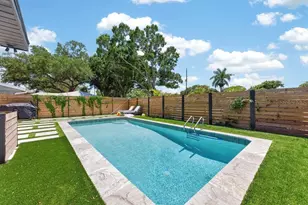 6196 44th Ave N, Saint Petersburg, FL 33709 - Photo 3
