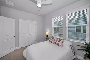 2458 Mangum Ct, Sarasota, FL 34237 - Photo 37