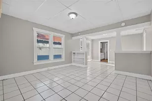 1042 8th Ave S, Saint Petersburg, FL 33705 - Photo 7