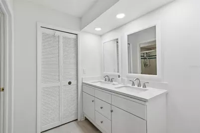 50 Pelican Place #50, Clearwater, FL 33756 - Photo 15
