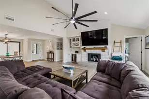 5821 Schooner Way, Tampa, FL 33615 - Photo 15