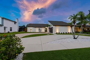 5821 Schooner Way, Tampa, FL 33615 - Photo 5