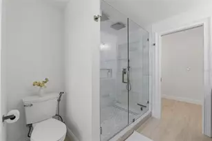 1974 Hawaii Ave NE, Saint Petersburg, FL 33703 - Photo 17