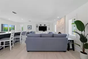 1974 Hawaii Ave NE, Saint Petersburg, FL 33703 - Photo 3