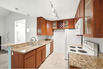 10263 Gandy Boulevard N #408, Saint Petersburg, FL 33702 - Photo 11