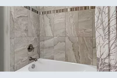 19455 Redwood Point Drive, Tampa, FL 33647 - Photo 17