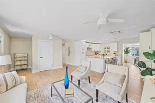 9472 Treasure Ln NE, Saint Petersburg, FL 33702 - Photo 9