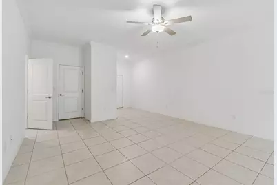 30751 Veridian Way, Wesley Chapel, FL 33543 - Photo 9