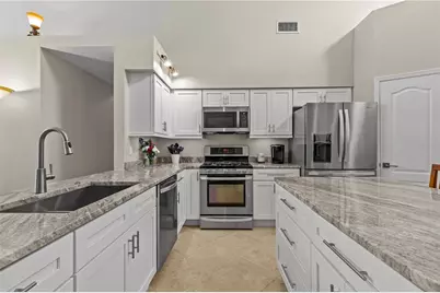 10522 Chambers Drive, Tampa, FL 33626 - Photo 9