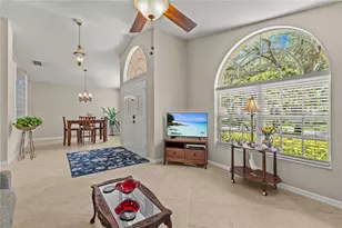 10522 Chambers Dr, Tampa, FL 33626 - Photo 7