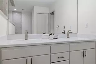 708 Warren Rd, Lutz, FL 33548 - Photo 53